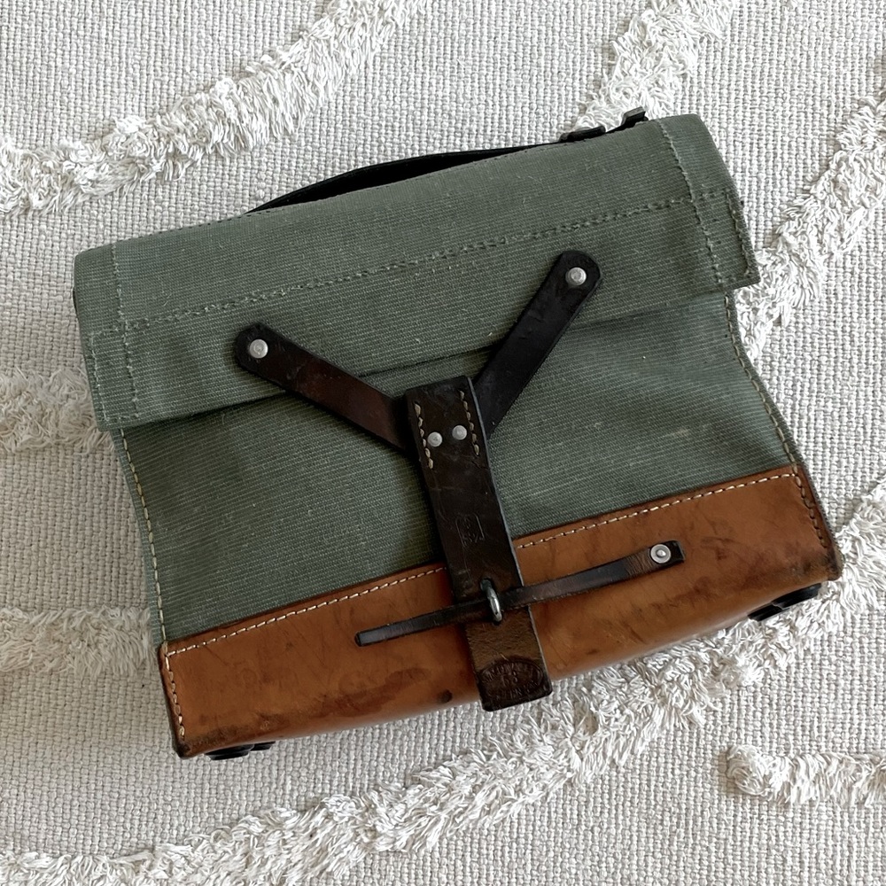 Vintage Swiss Army Bag, Beautiful Leather Closures, G… Gem